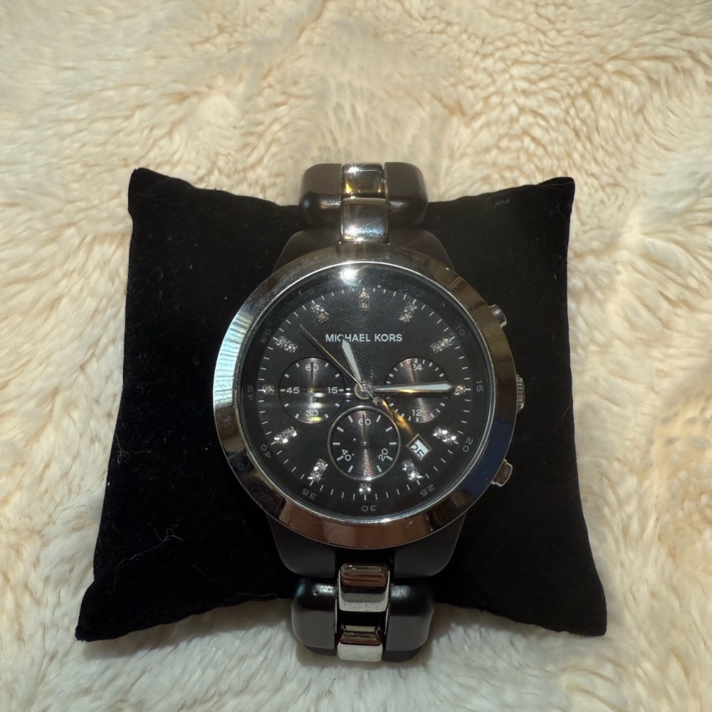 Michael Kors Showstopper MK5611 Stainless Steal & Brown Wood Watch